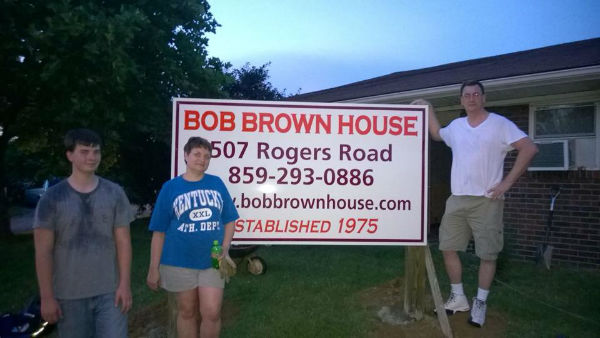 2014 New Sign & Curb Appeal — photo 9