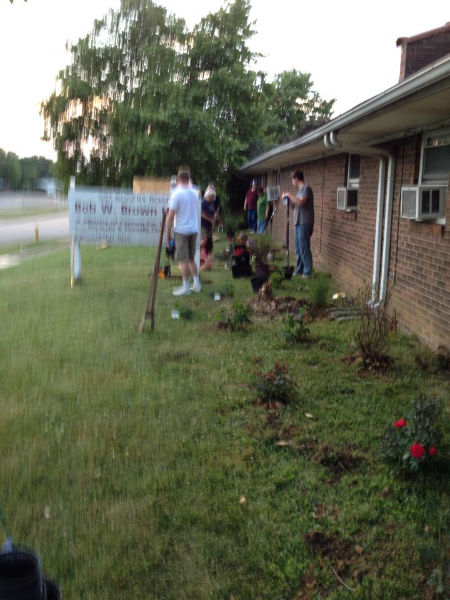 2014 New Sign & Curb Appeal — photo 11