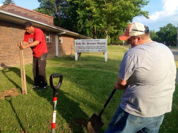 2014 New Sign & Curb Appeal — photo 12